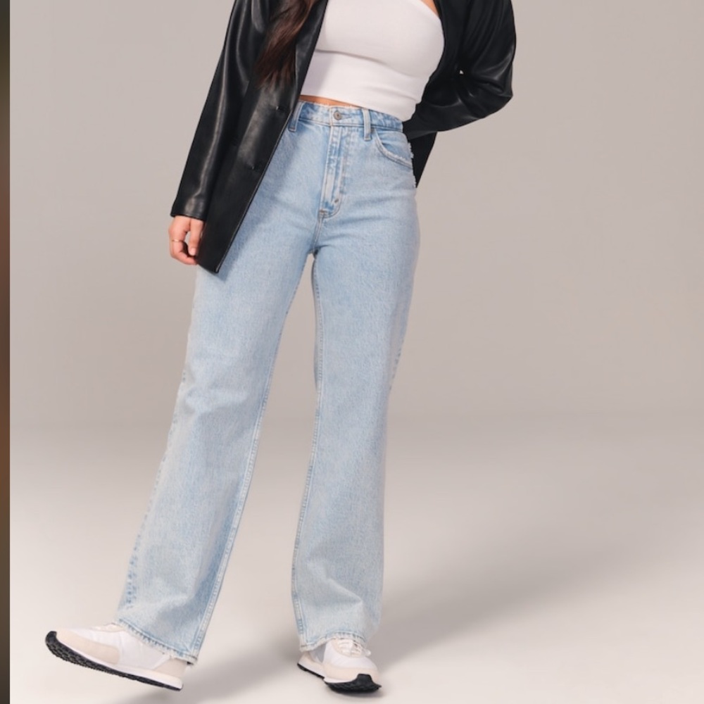 Curve Love High Rise 90s Relaxed Jeans
